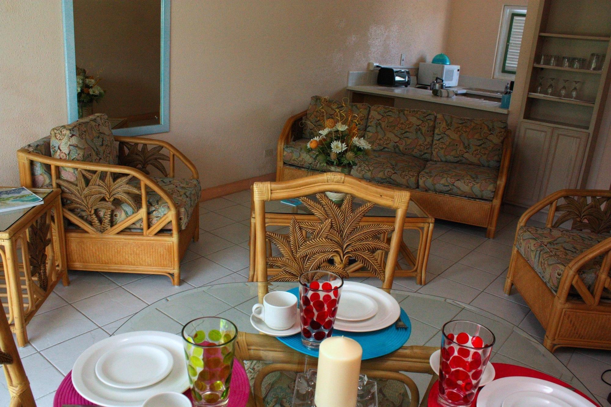 Plum Tree Club Apartment ไครสต์เชิร์ช ภายนอก รูปภาพ