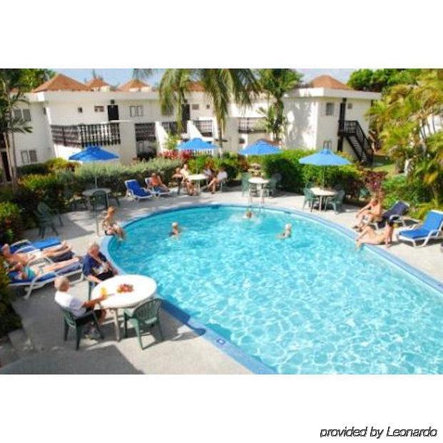 Plum Tree Club Apartment ไครสต์เชิร์ช ภายนอก รูปภาพ