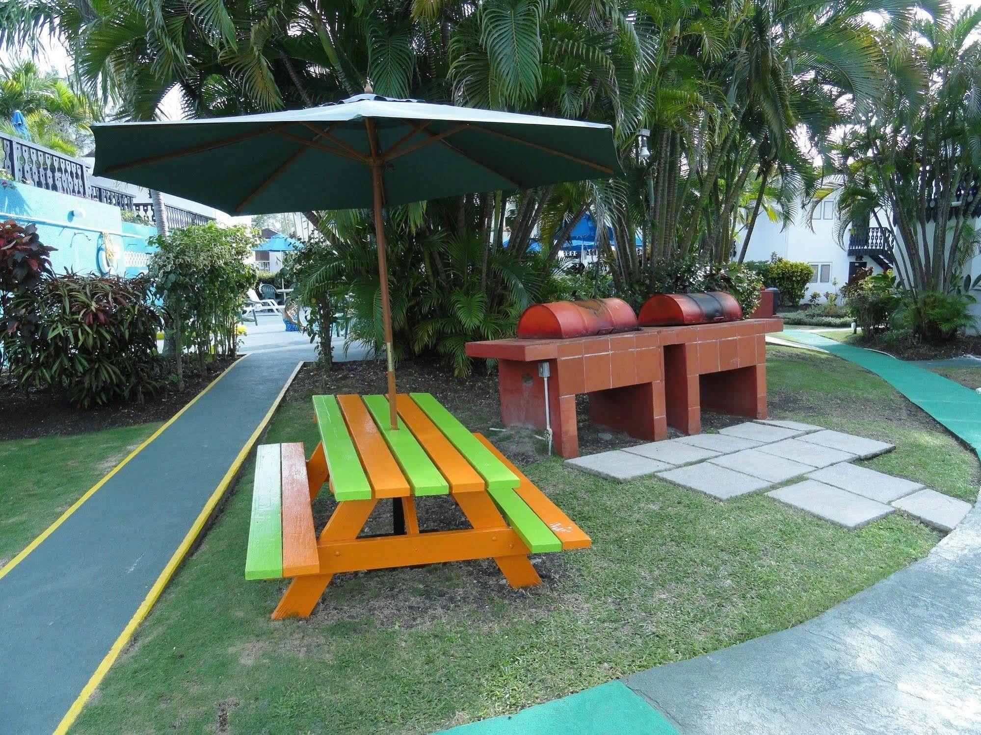 Plum Tree Club Apartment ไครสต์เชิร์ช ภายนอก รูปภาพ